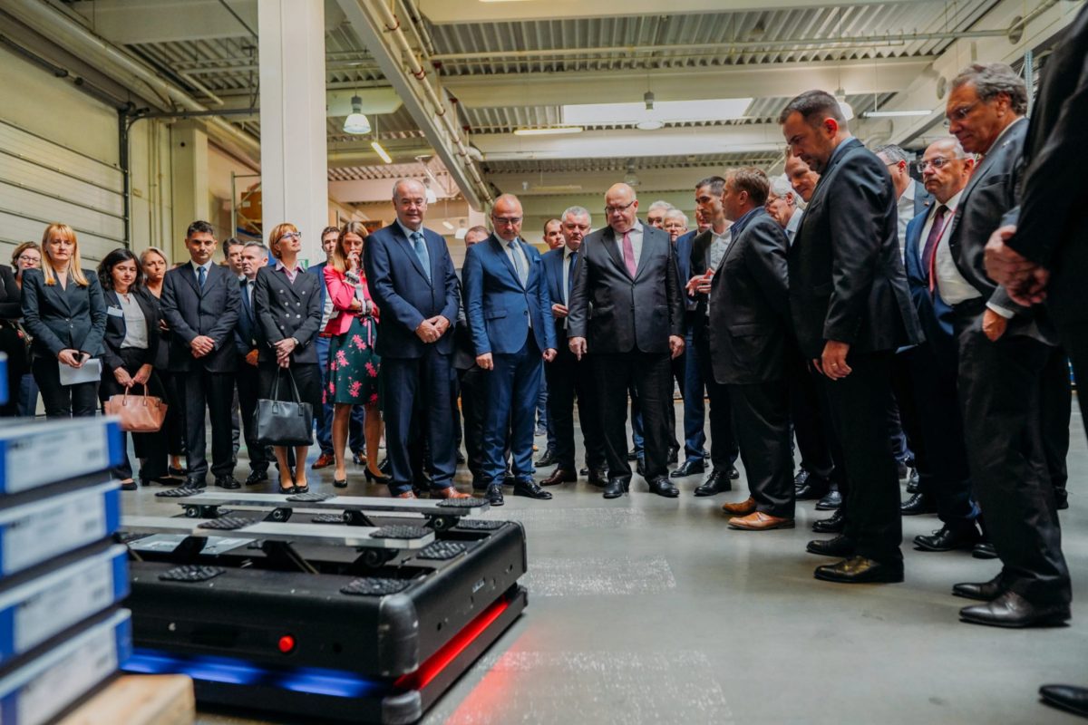 dsc00928-e1571663876564-28000-c-default